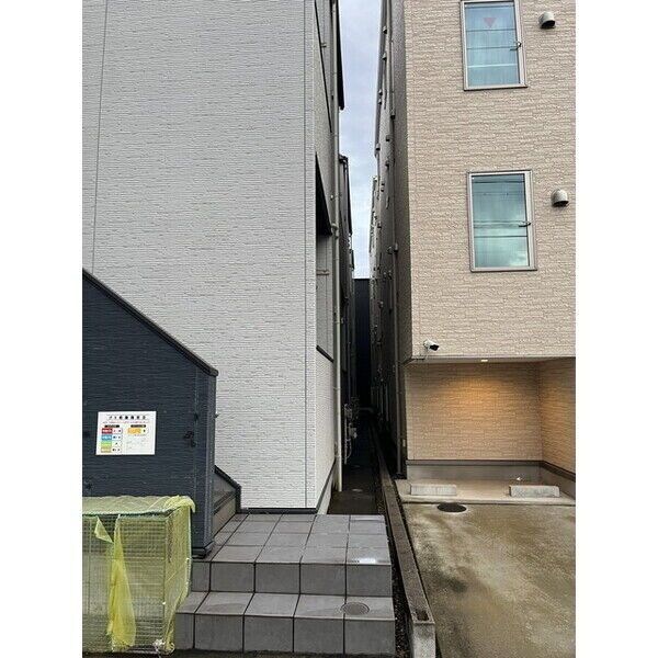  名古屋市営地下鉄東山線/中村公園駅 徒歩6分 2階 築9年
