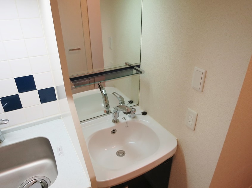  名古屋市営地下鉄名城線/久屋大通駅 徒歩8分 6階 築18年