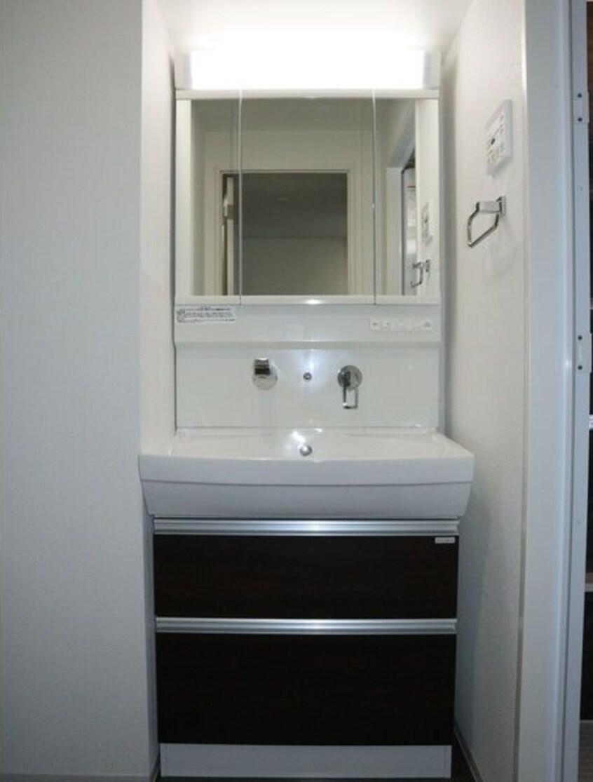  名古屋市営地下鉄桜通線/丸の内駅 徒歩1分 13階 築6年