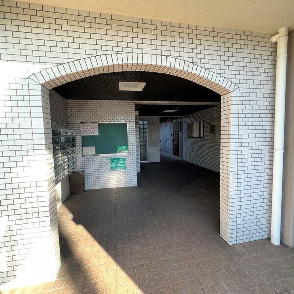  名古屋臨海高速鉄道<あおなみ線>/南荒子駅 徒歩7分 4階 築37年