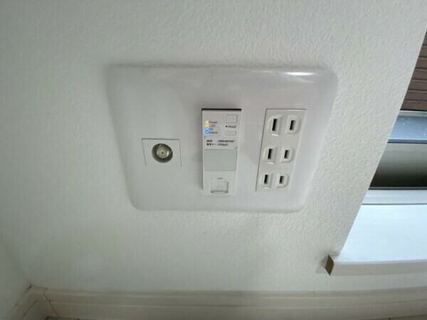 ※写真は同じマンションの違う部屋のものになります。 ラエタニテ