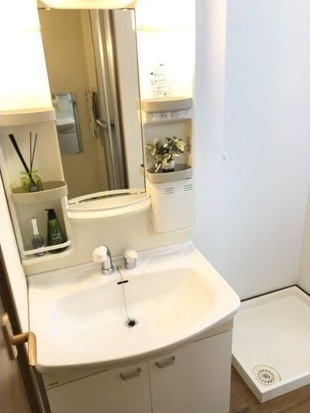 ※写真は同じマンションの違う部屋のものになります。 名鉄名古屋本線/東枇杷島駅 徒歩9分 1階 築27年