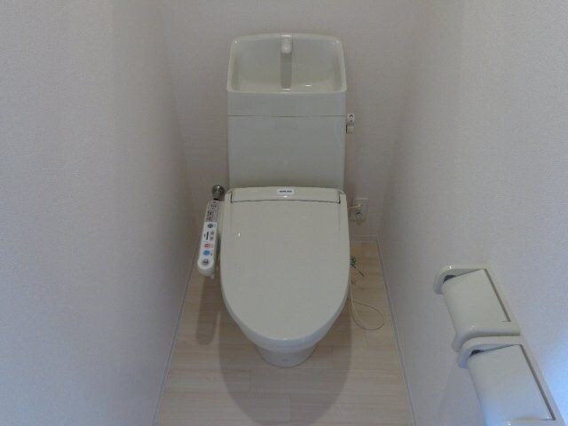  グレーシア　ケーズ