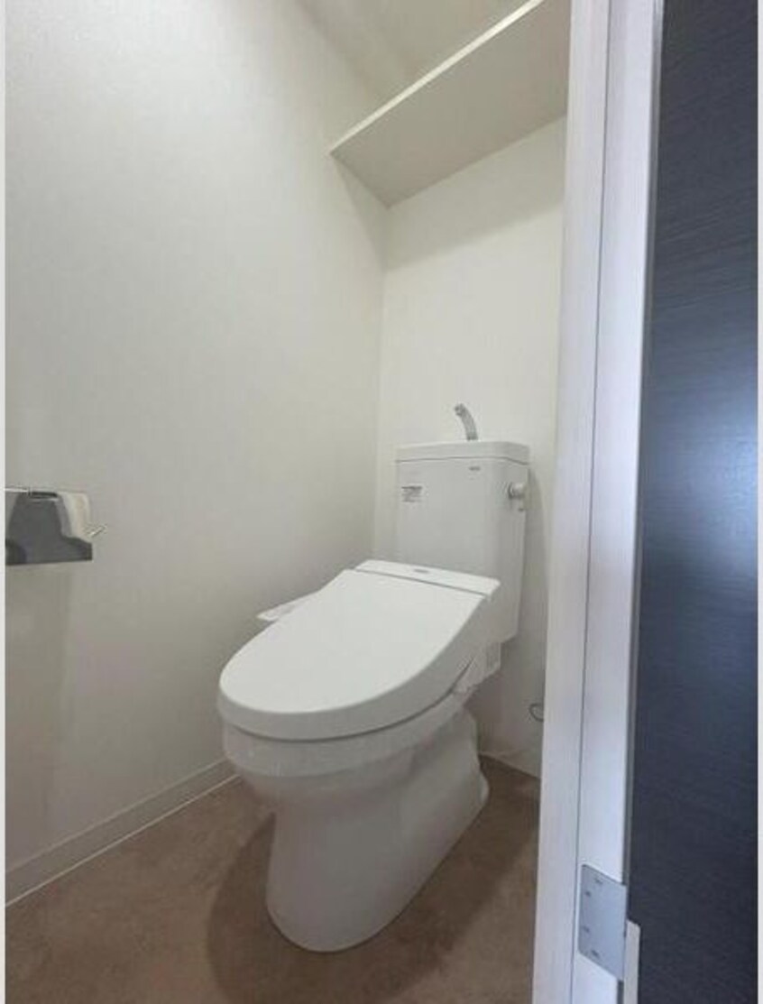 ※写真は同じマンションの違う部屋のものになります。 リベルティア