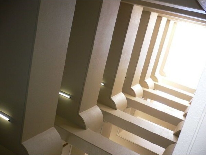  岩井橋ロイヤルハイツ