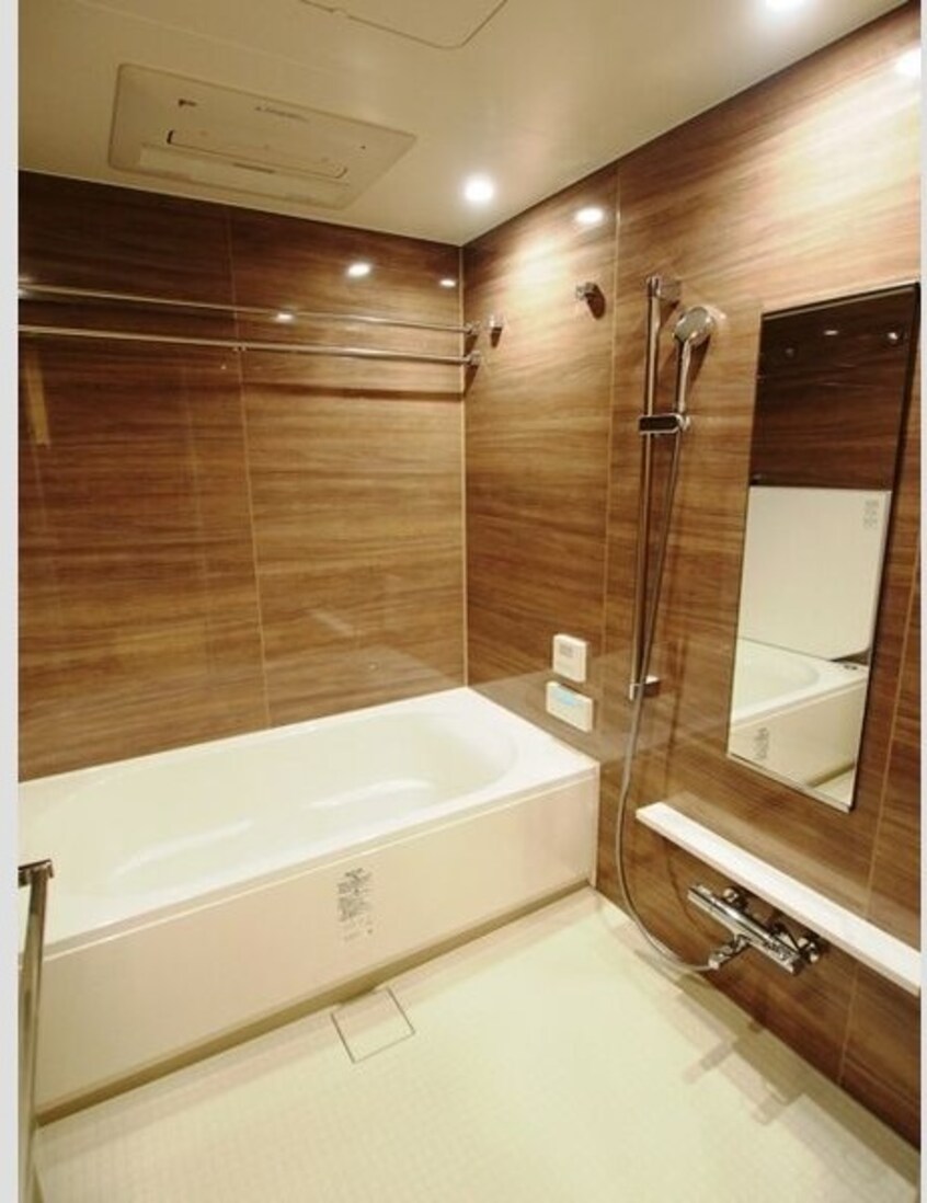  プラウド阪急塚口駅前