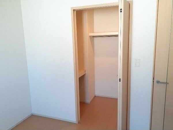  グランディール西囲　C