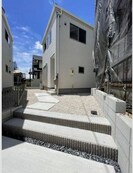 ドマーニ一色新町2号棟の外観