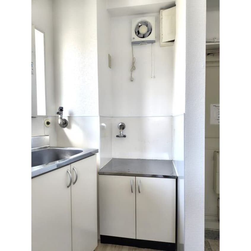 ※写真は同じマンションの違う部屋のものになります。 七福ビル