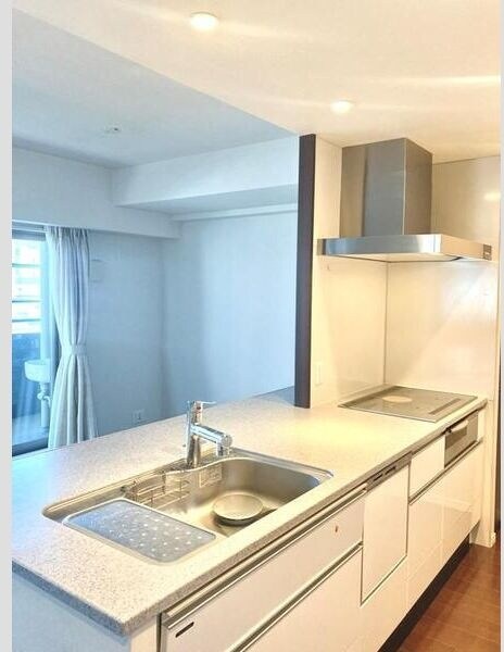  中央本線<中央西線>/大曽根駅 徒歩3分 4階 築13年