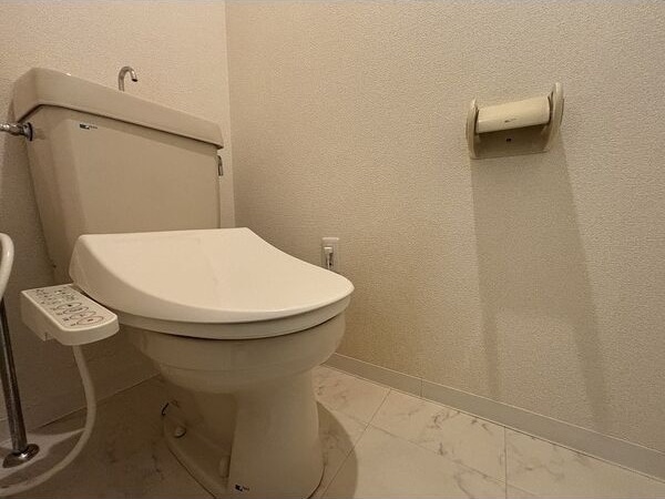  名古屋市営地下鉄名城線/志賀本通駅 徒歩8分 4階 築33年