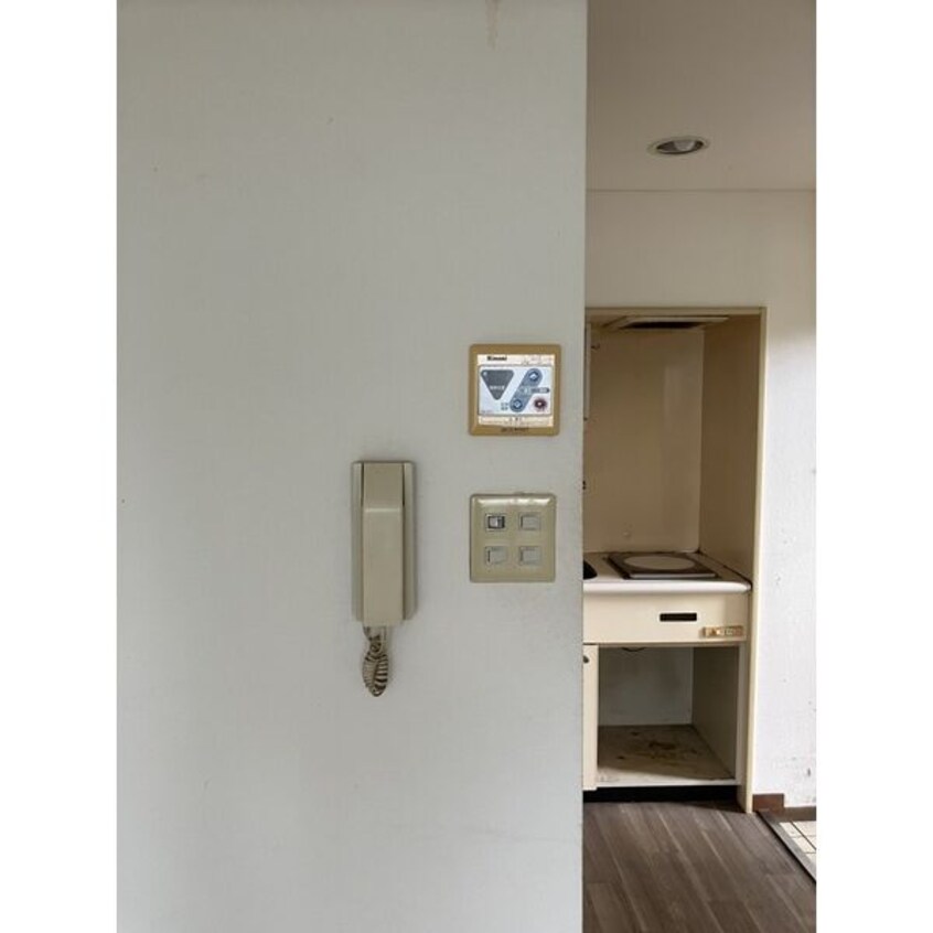  名古屋市営地下鉄鶴舞線/大須観音駅 徒歩5分 3階 築37年