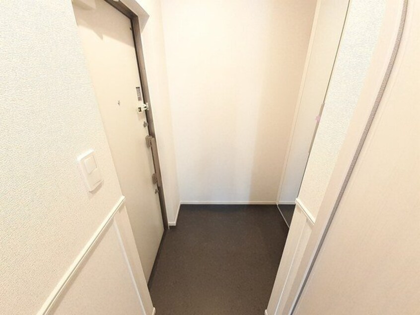 落ち着いた玄関です ベル　ソーレ