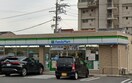 ファミリーマート 名東引山一丁目店(コンビニ)まで1047m ベル　ソーレ