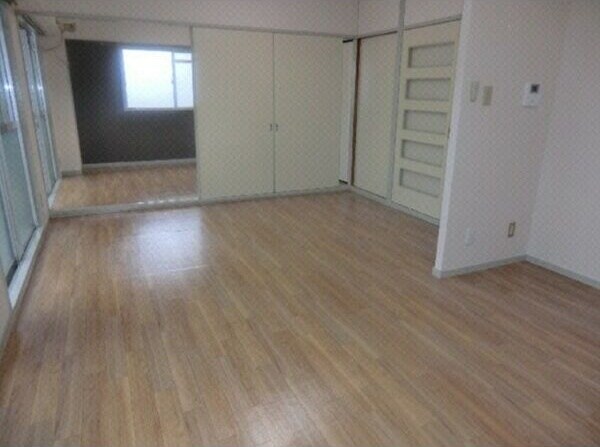  名古屋市営地下鉄東山線/八田駅 徒歩10分 3階 築37年