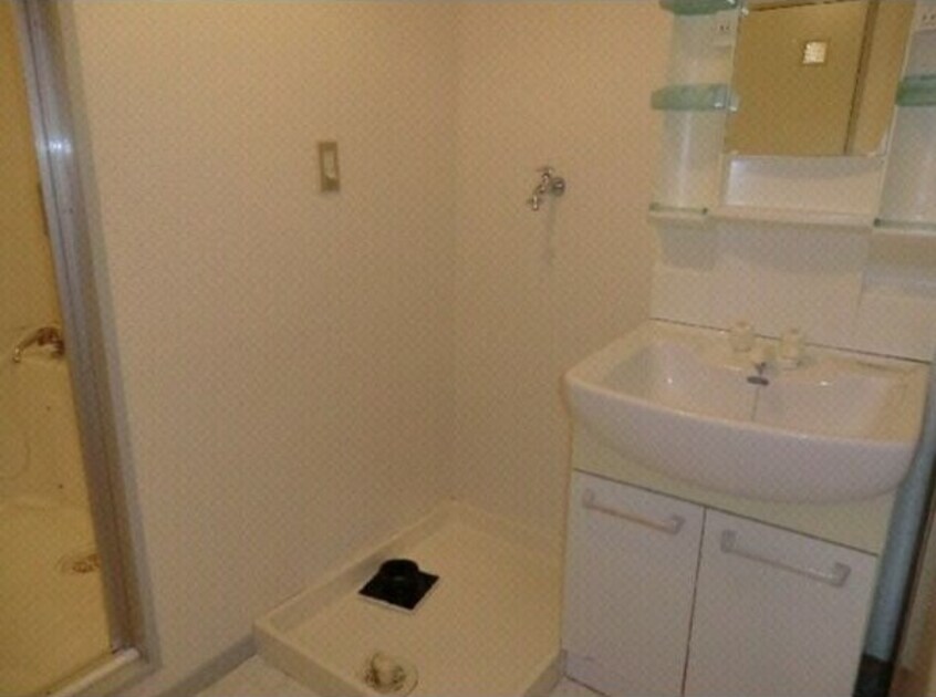  名古屋市営地下鉄東山線/八田駅 徒歩10分 3階 築37年