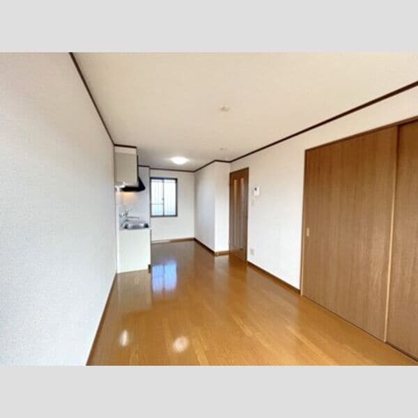  柘植マンション(V)