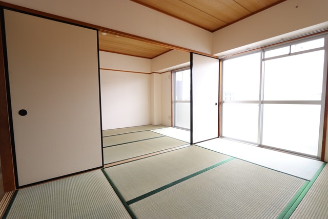 南西和室になります 明正雅ハイツ