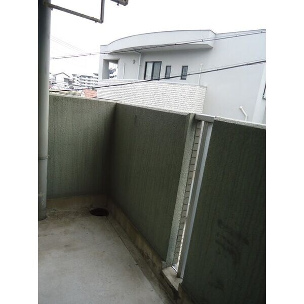  ラウムズ虹ヶ丘