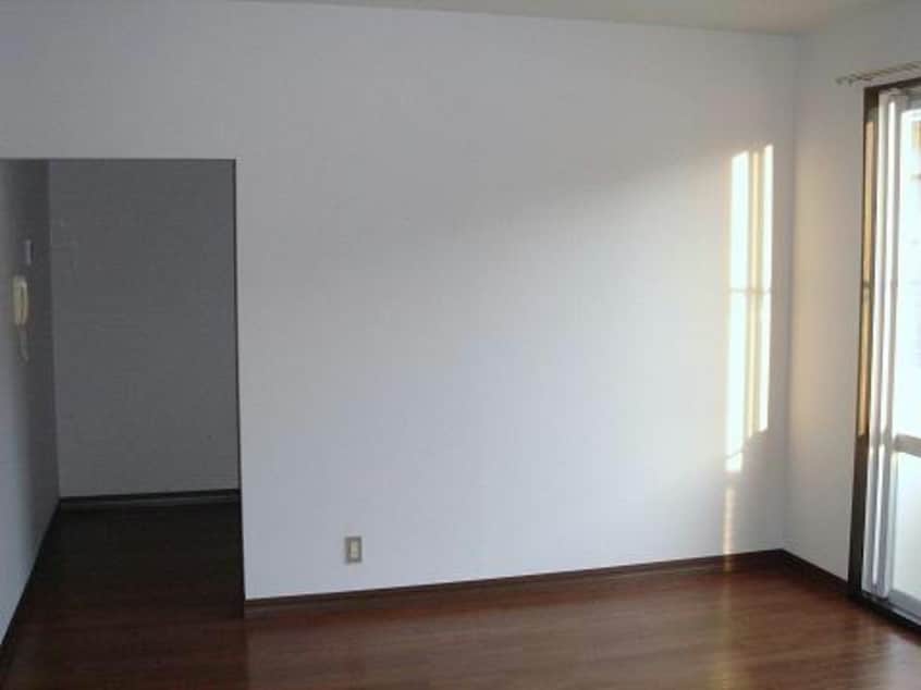 室内写真は別部屋の写真です。 オランジュリコジマC棟