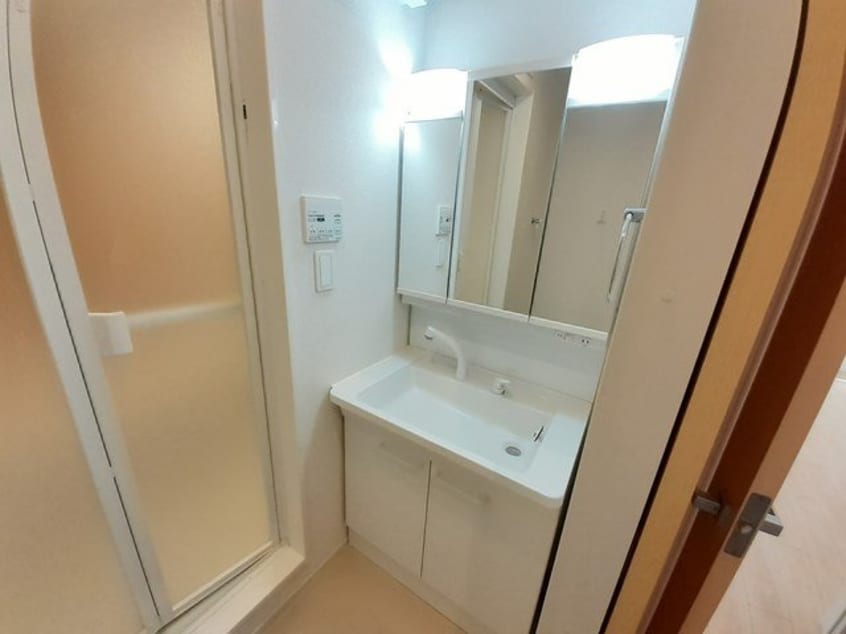 スペースが確保できる洗面所です Ｃａｓａ　Ｖｅｒｄｅ