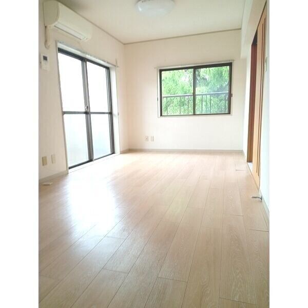  ステイタスいずみ