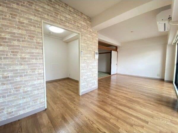  マイルストーン泉