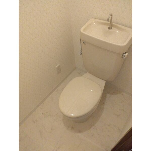  セラヴィー小池