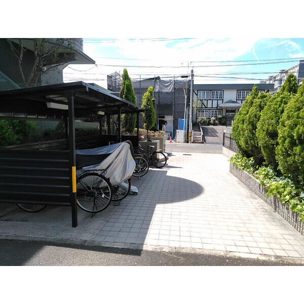  セラヴィー小池