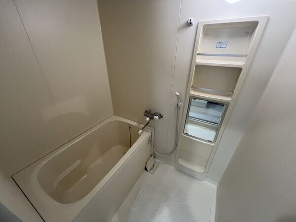  名古屋市営地下鉄東山線/新栄町駅 徒歩6分 6階 築23年