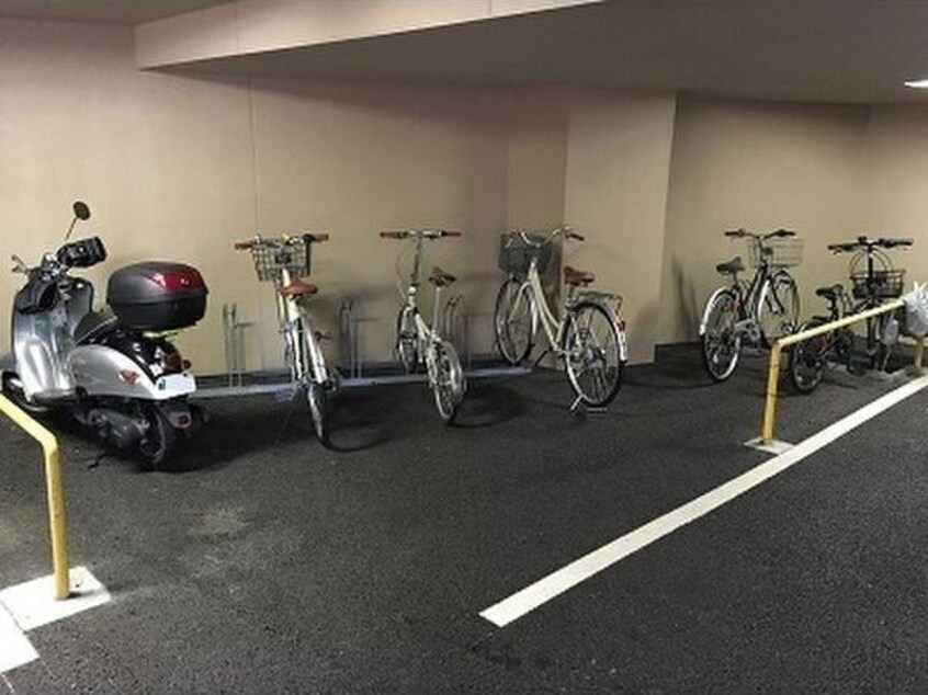  ハイリスベーネ池下