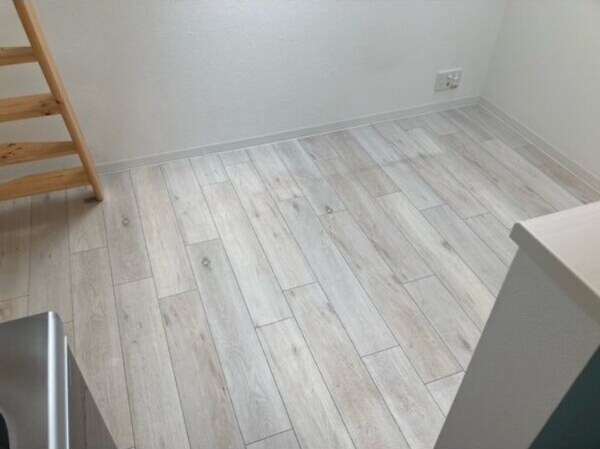  東海道本線/尾頭橋駅 徒歩9分 1階 築8年