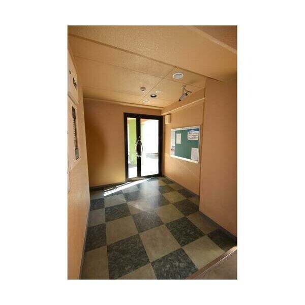  コンフォール港楽