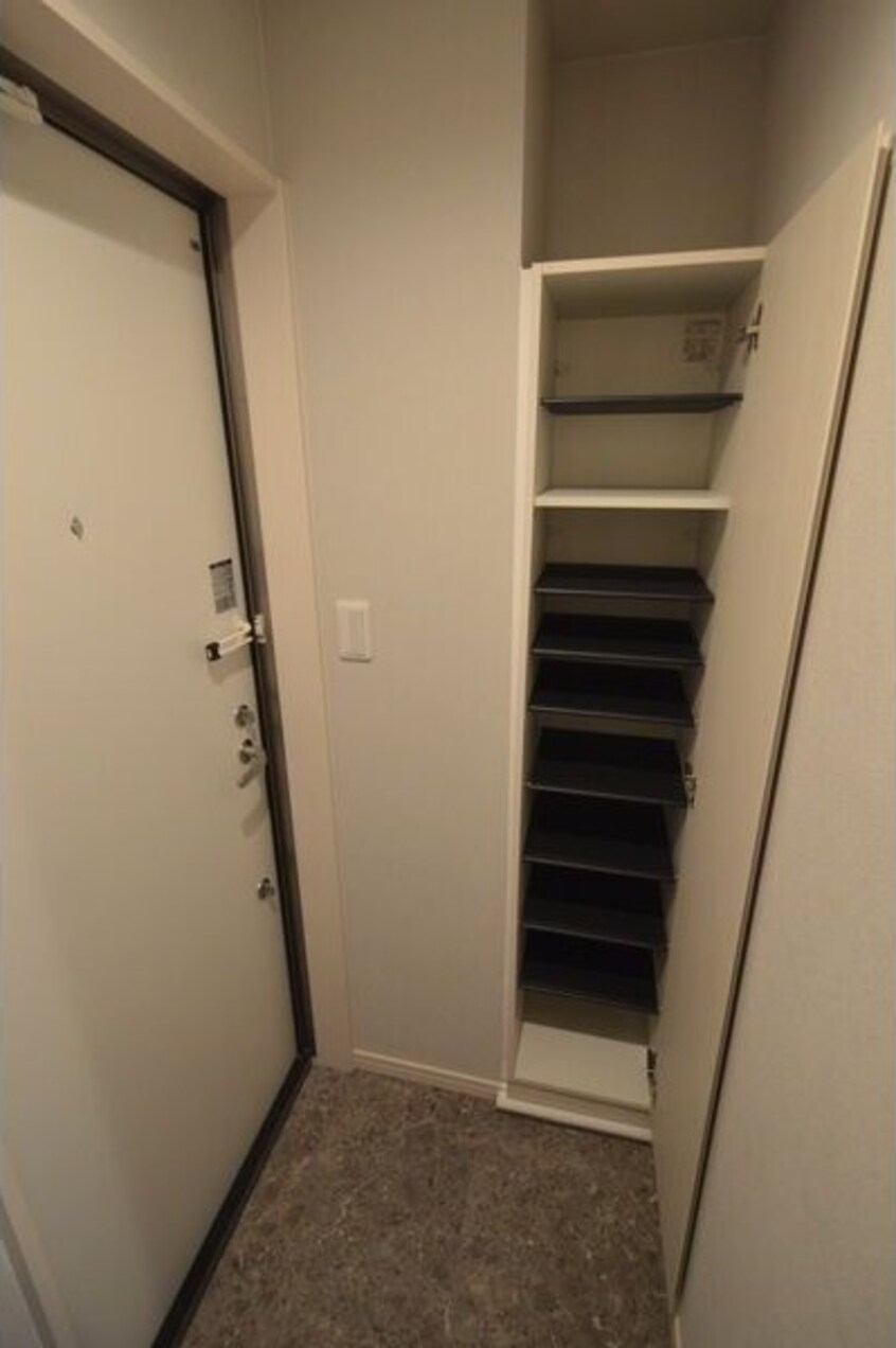  名鉄名古屋本線/山王駅 徒歩9分 2階 築5年