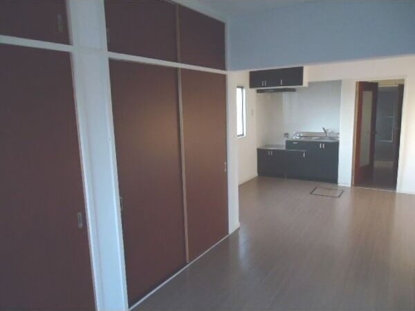  サンハイツ中駒