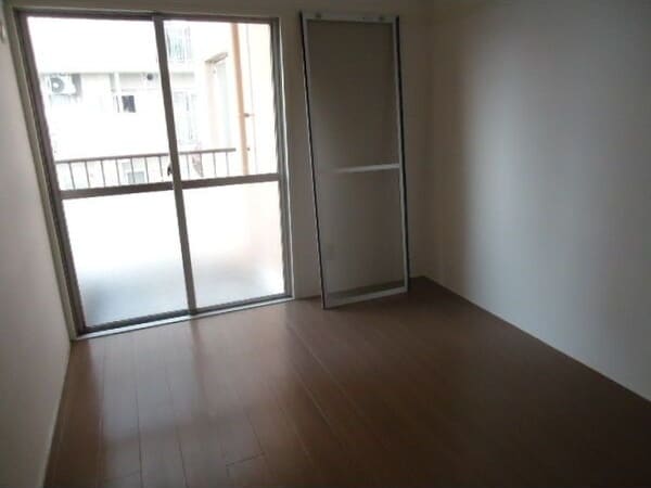  サンハイツ中駒