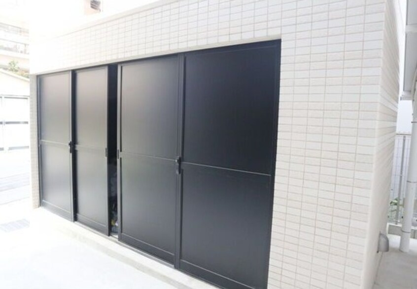  名古屋市営地下鉄鶴舞線/丸の内駅 徒歩4分 1階 築9年