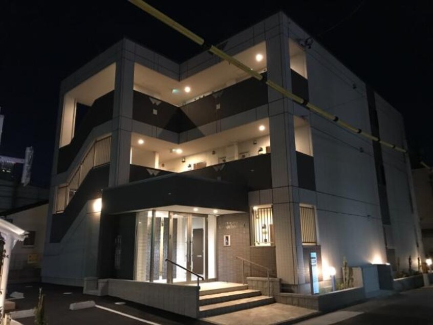 外観写真（夜） グランチェスタＳＴ