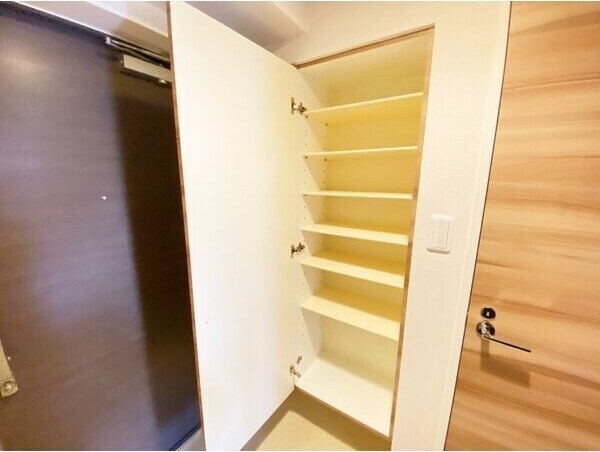  阪神本線/出屋敷駅 徒歩6分 5階 築14年