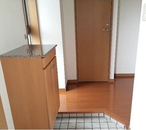  名古屋市営地下鉄名港線/日比野駅 徒歩7分 3階 築20年