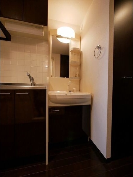  名古屋市営地下鉄名城線/東別院駅 徒歩6分 3階 築16年