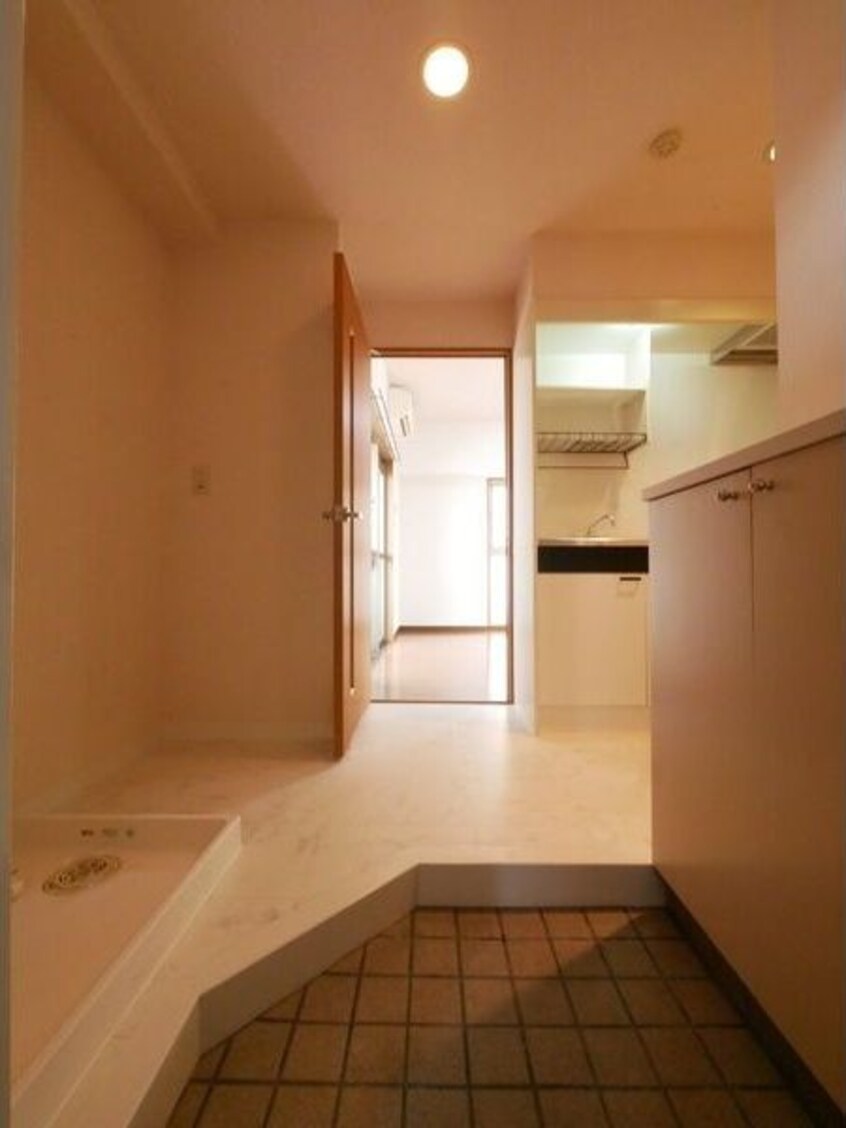  名古屋市営地下鉄鶴舞線/大須観音駅 徒歩1分 10階 築25年