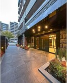  中央本線<中央西線>/鶴舞駅 徒歩3分 13階 築4年