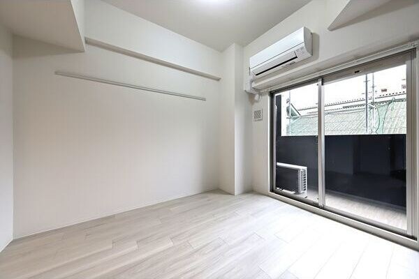  中央本線<中央西線>/鶴舞駅 徒歩3分 13階 築4年