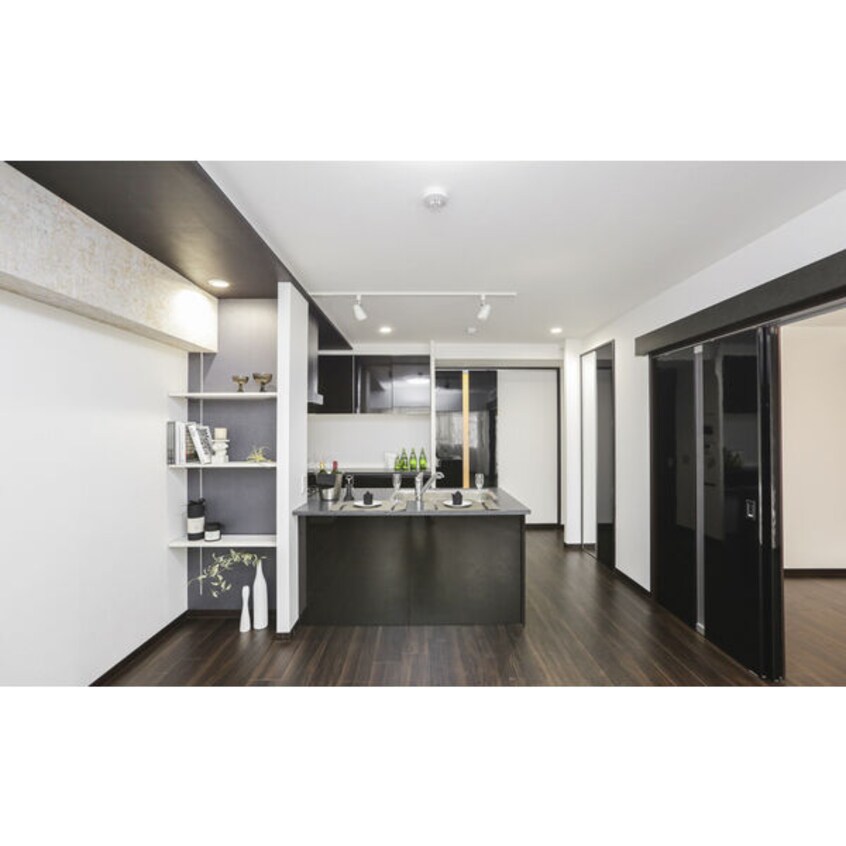  名古屋市営地下鉄鶴舞線/丸の内駅 徒歩5分 6階 築5年