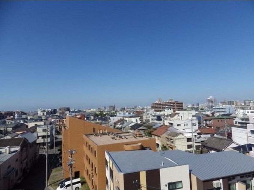  名古屋市営地下鉄名港線/日比野駅 徒歩6分 8階 築17年