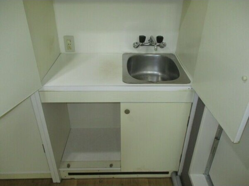  栄マンションS棟