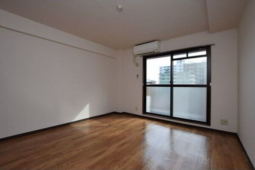 ※写真は同じマンションの違う部屋のものになります。 シャンポール大須