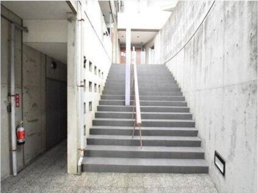  名古屋市営地下鉄東山線/名古屋駅 徒歩6分 5階 築34年