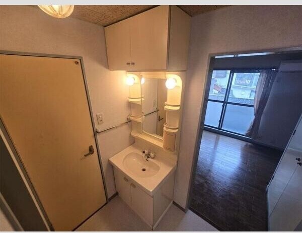  名古屋市営地下鉄鶴舞線/浄心駅 徒歩11分 2階 築34年